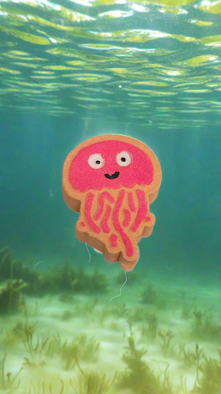 Weekend in Maui Jellyfish Bath Bomb