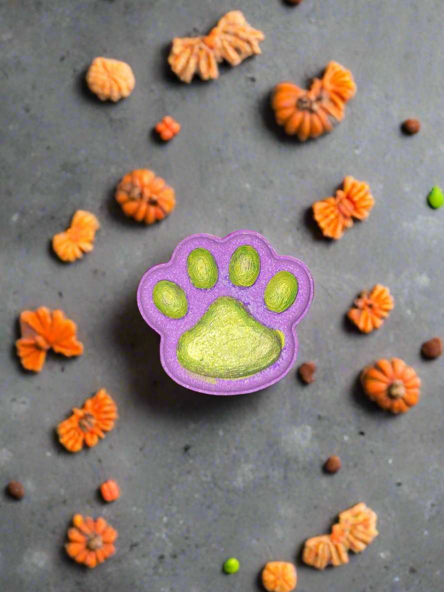 Wicked Apple Paw Bath Bomb