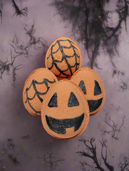 Berry Bewitching Hatching Egg Bath Bomb with Toy