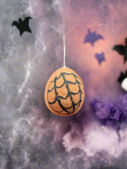 Berry Bewitching Hatching Egg Bath Bomb with Toy
