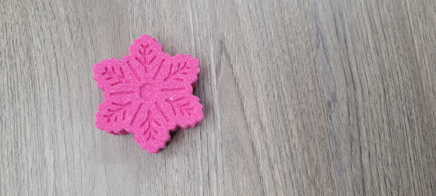 Softly Falling Snow Snowflake Bath Bomb