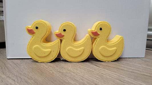Sweet Lemon Mini Duck Bath Bomb