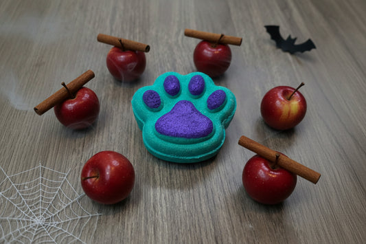 Wicked Apple Paw Bath Bomb